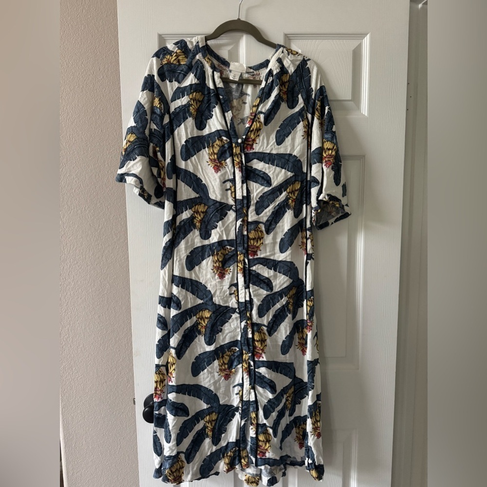 H&M+ Desmond & Dempsey Kaftan Linen Blend
Tropical Midi Dress Size L